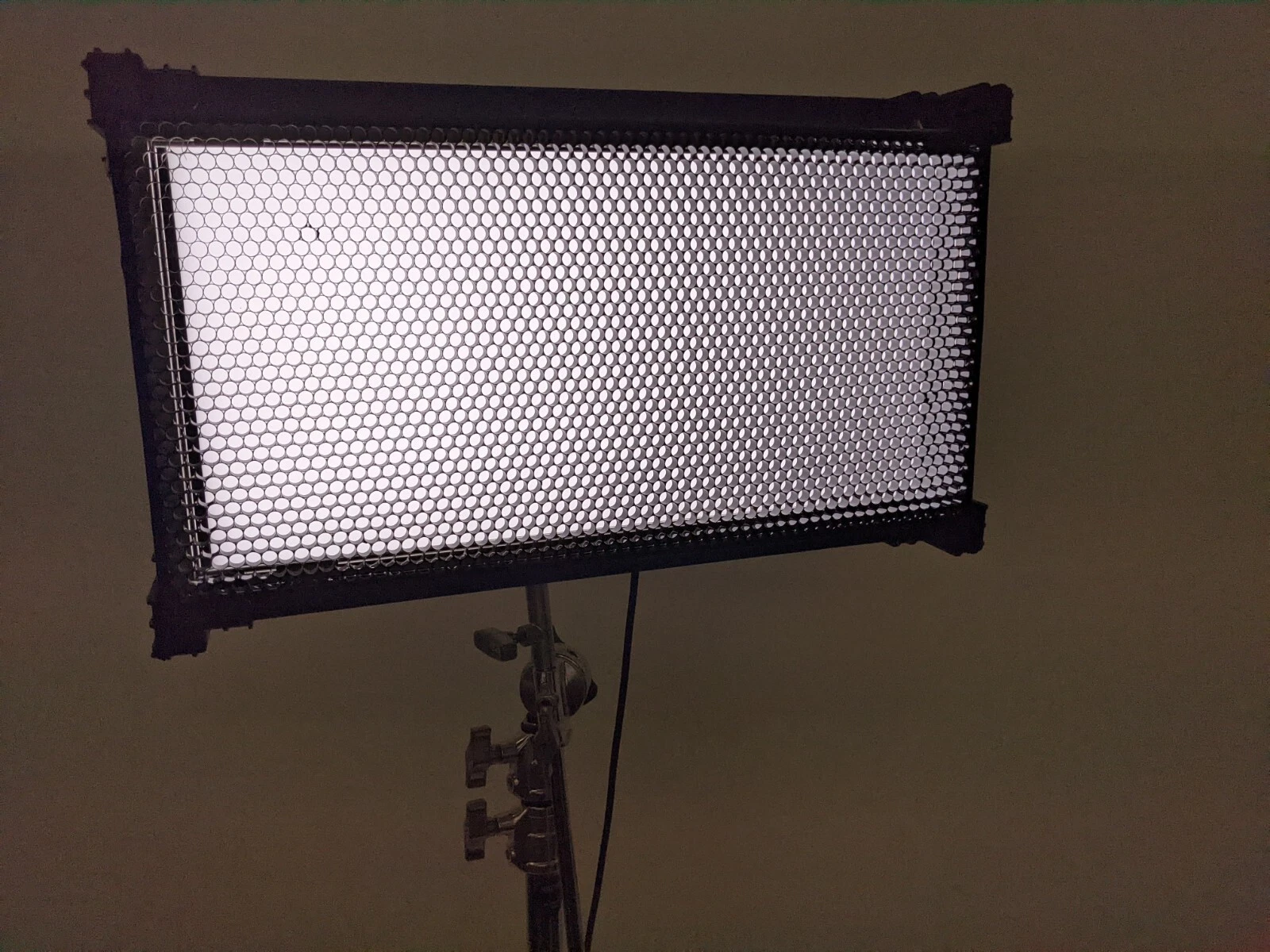 Kino Flo Celeb 201 DMX BiColor-LED-Leuchte mit Transportkoffer