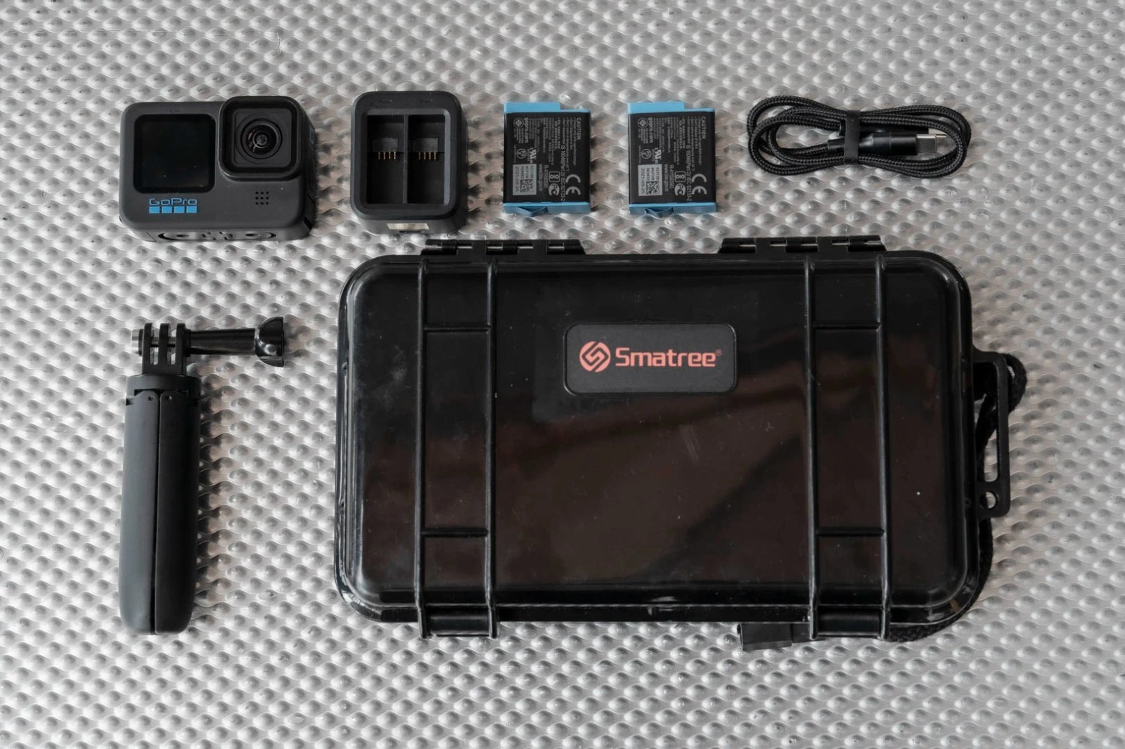 GoPro HERO10 Black mit zwei Akkus und Zubehör
